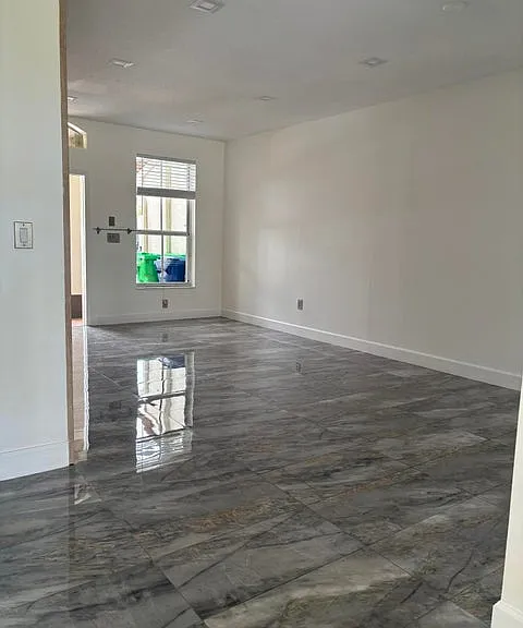 254 Riverwalk Cir #0 — Photo 4