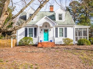 421 Rappahannock Ave, Urbanna, VA 23175
