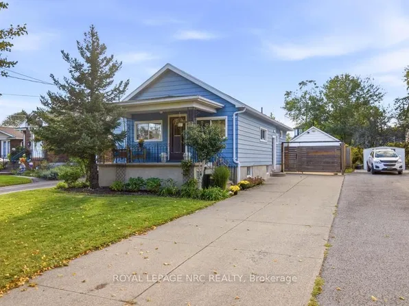 17 Wanda Rd, Saint Catharines, ON L2T 1S5