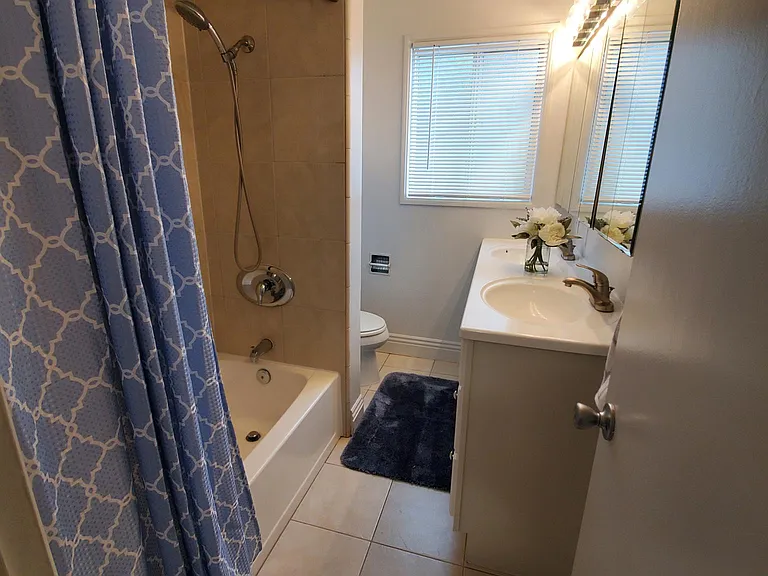4120 E 1st St #1 — Photo 10