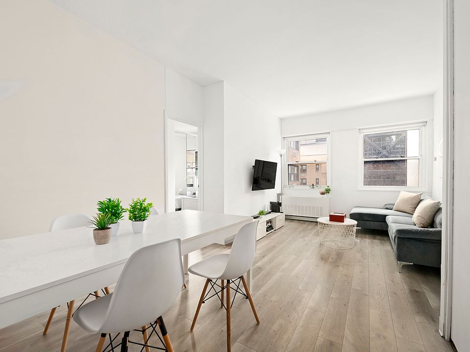 1st image of 58 W 58th St APT 15D