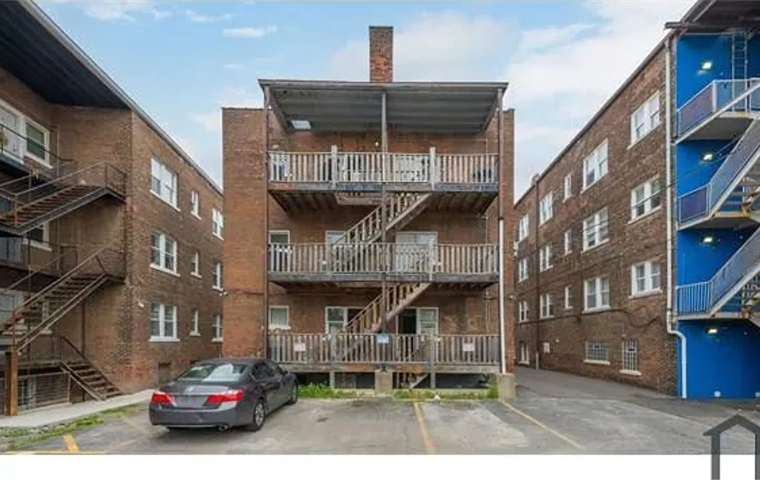 14120 Superior Ave — Photo 2