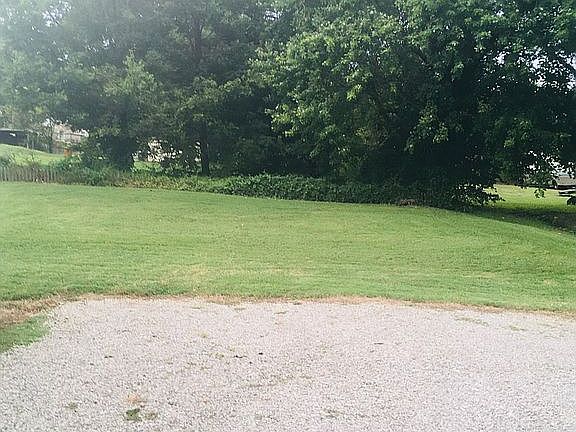 5th image of 3110 Mesker Park Dr