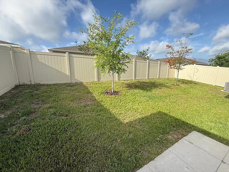 405 Eventide Ave — Photo 34