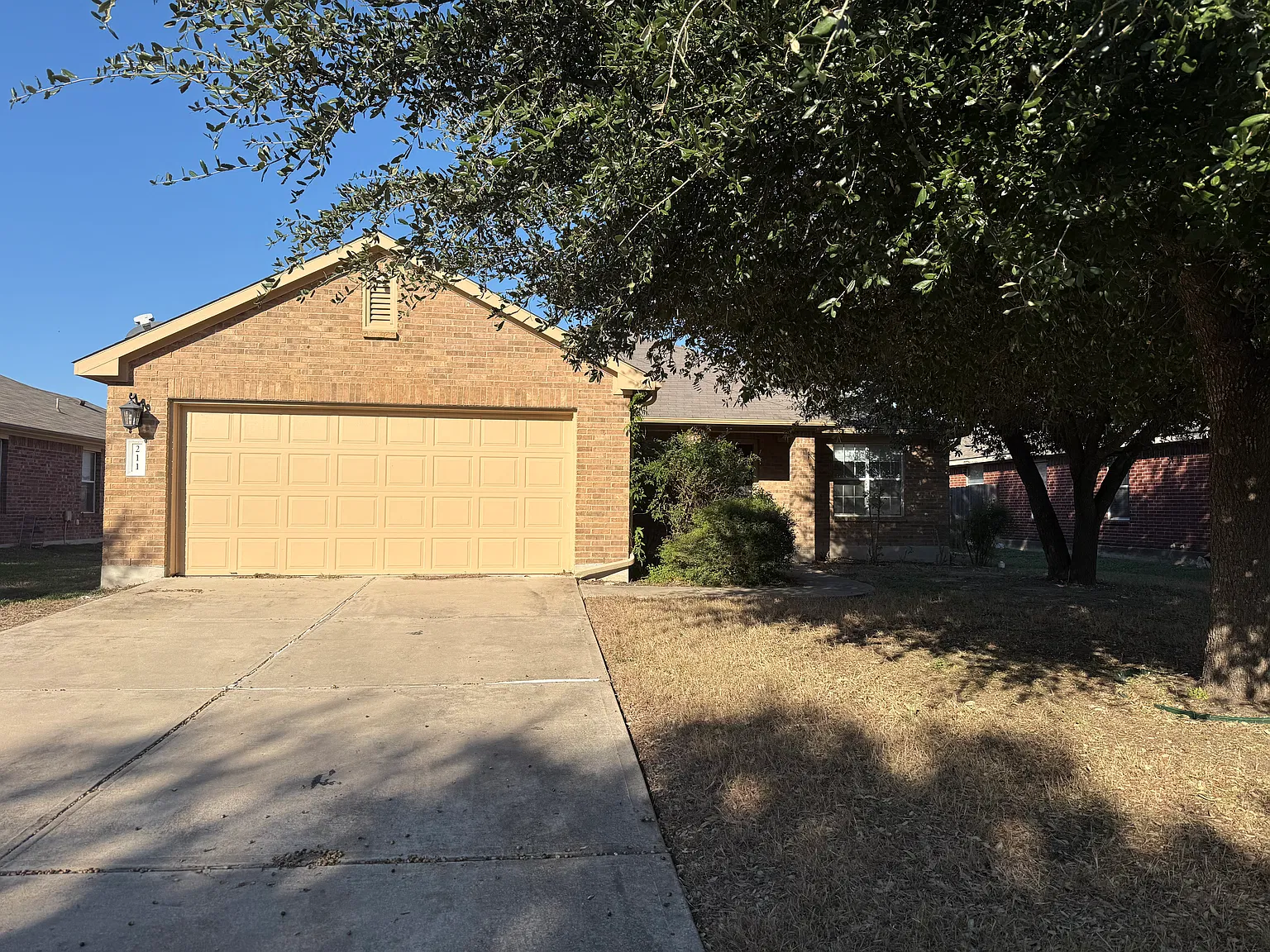 4 bed, 1699 sqft, $1,800 — Photo 2