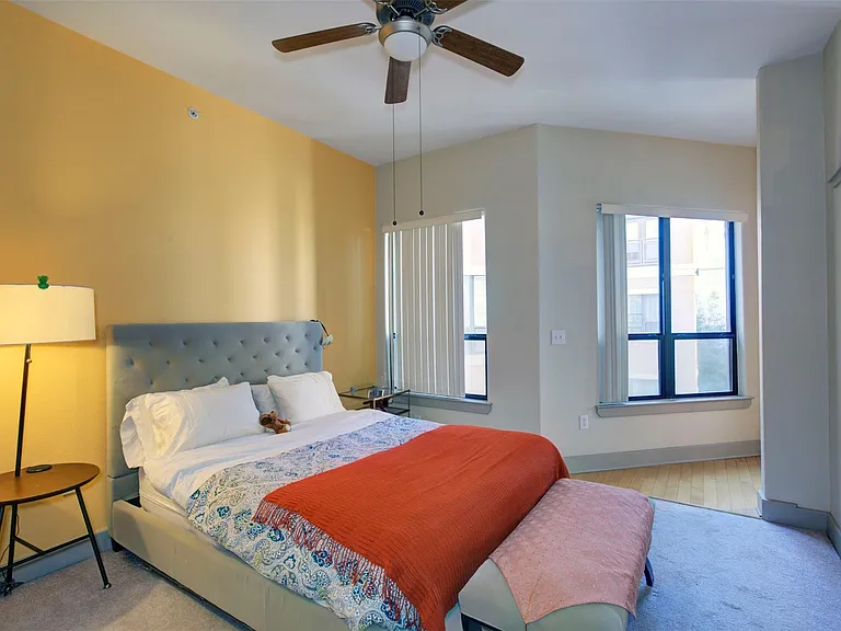 1901 Post Oak Blvd #3304 — Photo 13