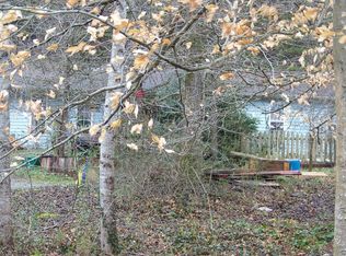 4055 Barb Hollow Rd, Walland, TN 37886