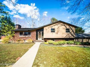 820 Normandy Dr, Knoxville, TN 37919