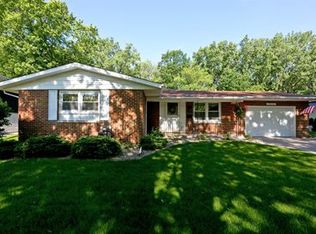 19108 Wildwood Ave, Lansing, IL