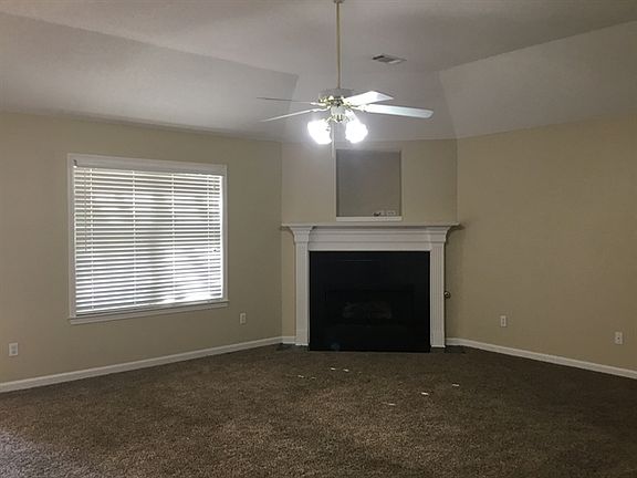 2nd image of 1698 Tamhaven Ct