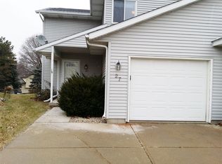 27 Cherbourg Ct, Madison, WI 53711