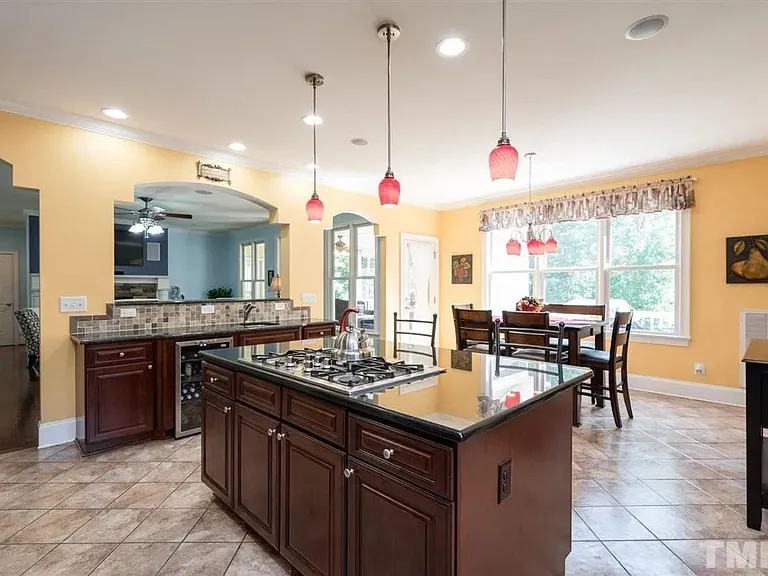 1530 Raven Wood Dr — Photo 23