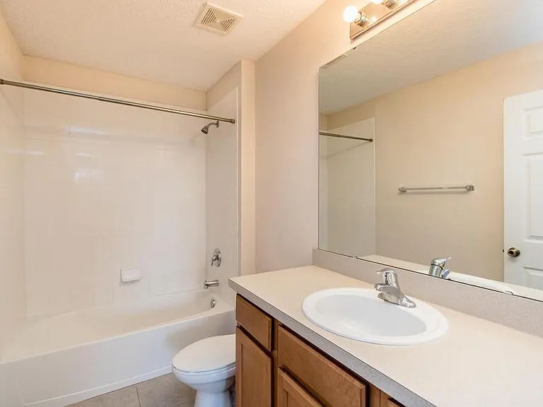 575 Oakleaf Plantation Pkwy #313 — Photo 9