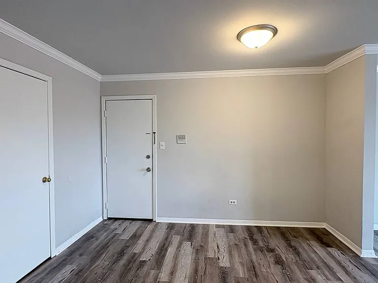 4241 Jennifer Ln #3E — Photo 9