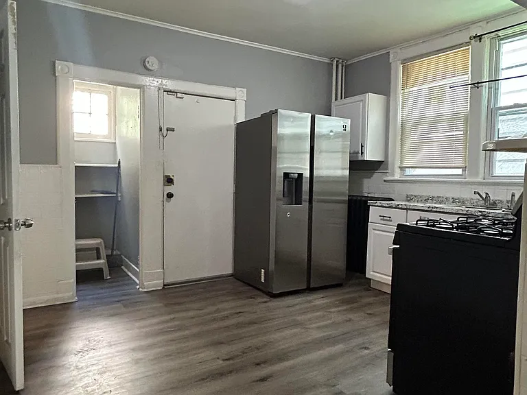 205 Quail St #2 — Photo 6