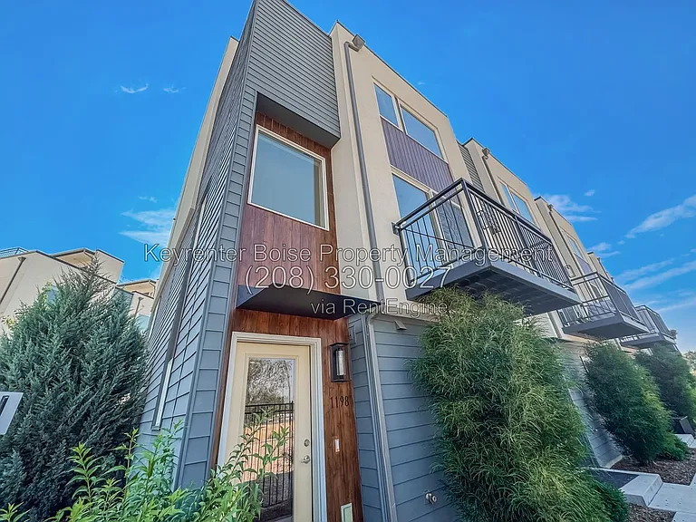 1198 S Marietta Spur Ln — Photo 2