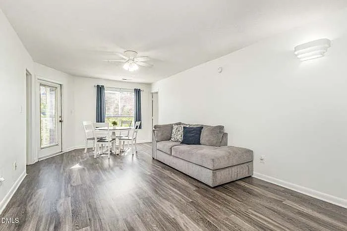 1241 University Ct #204 — Photo 11