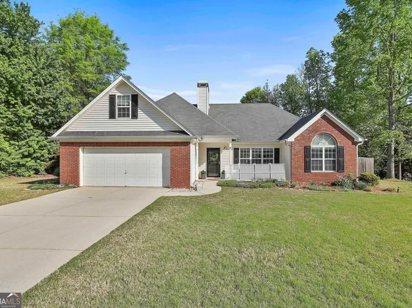 140 Pecan Ridge Dr, Fayetteville, GA 30215