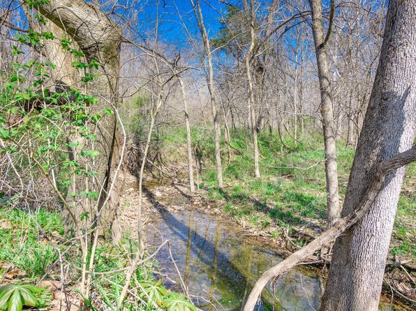 12251 Robien Dr, Boonville, MO 65233