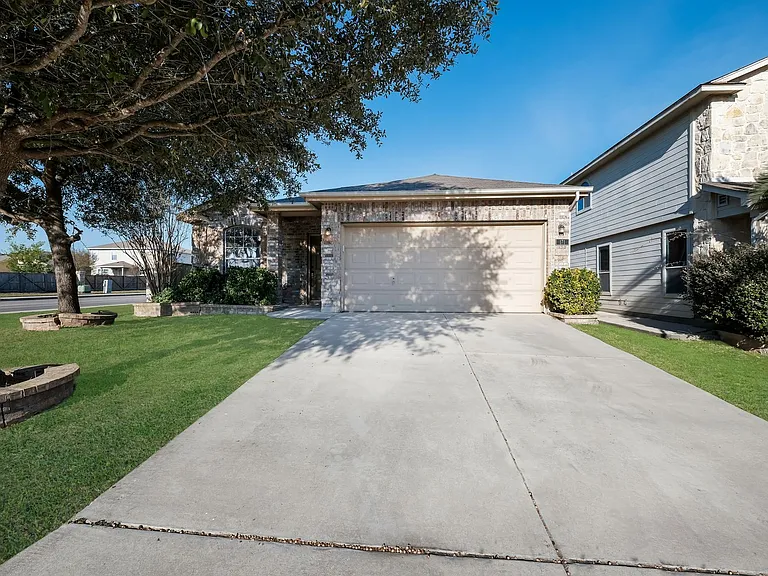 171 Cardinal Way — Photo 2