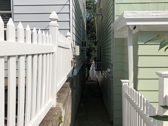 3rd image of 238 Sommerville Pl #B