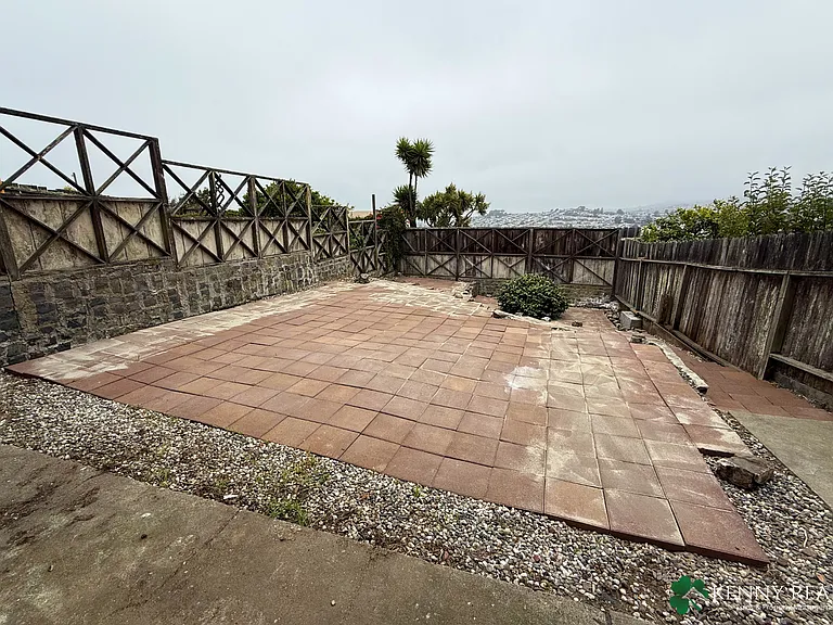 840 Templeton Ave — Photo 26