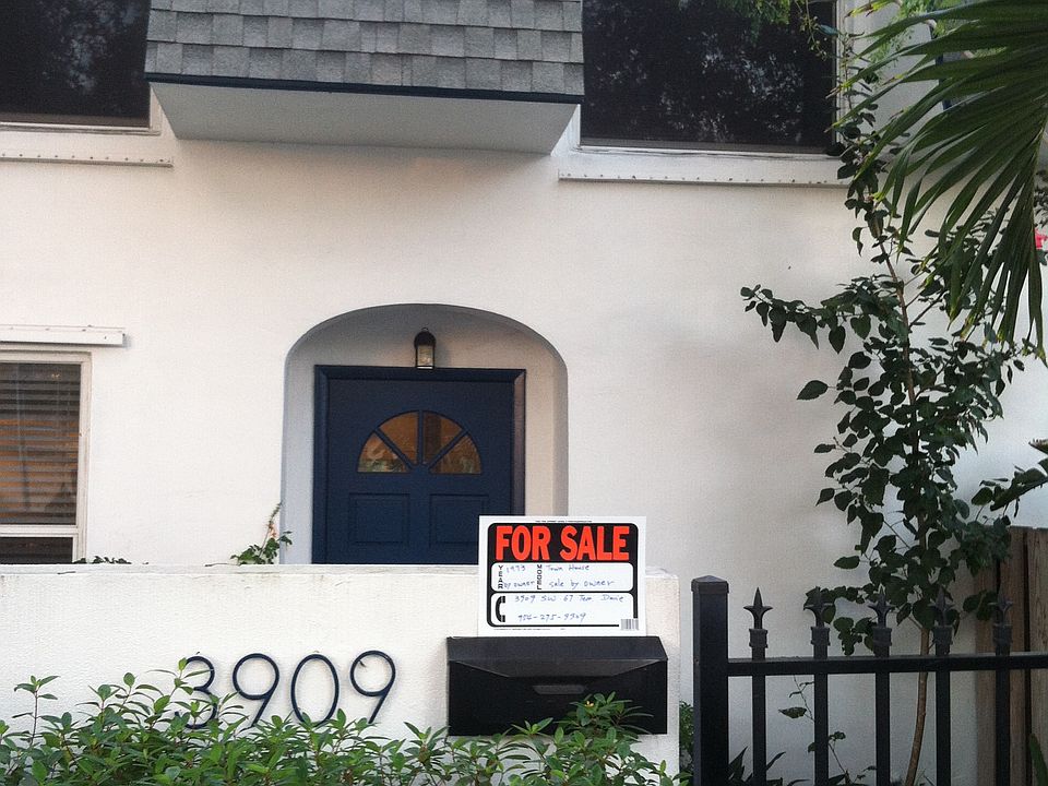 1st image of 3909 SW 67th Ter #107