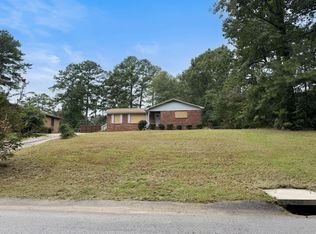 304 Possum Hollow Rd, Greenwood, SC 29646