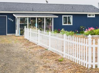 1922 NW Marineview Dr, Waldport, OR 97394