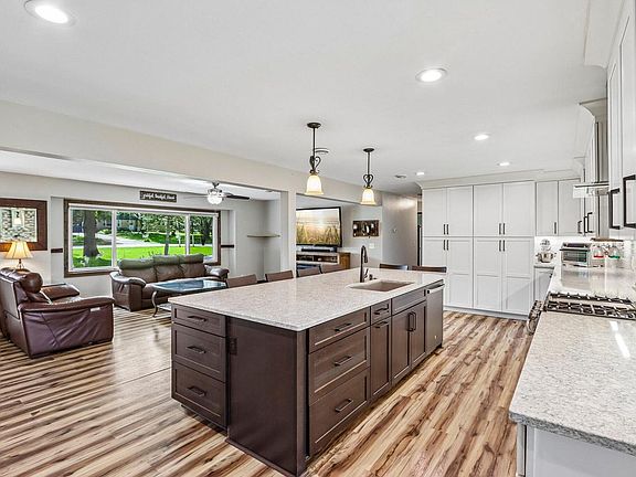 3rd image of 13716 W Lilac LANE