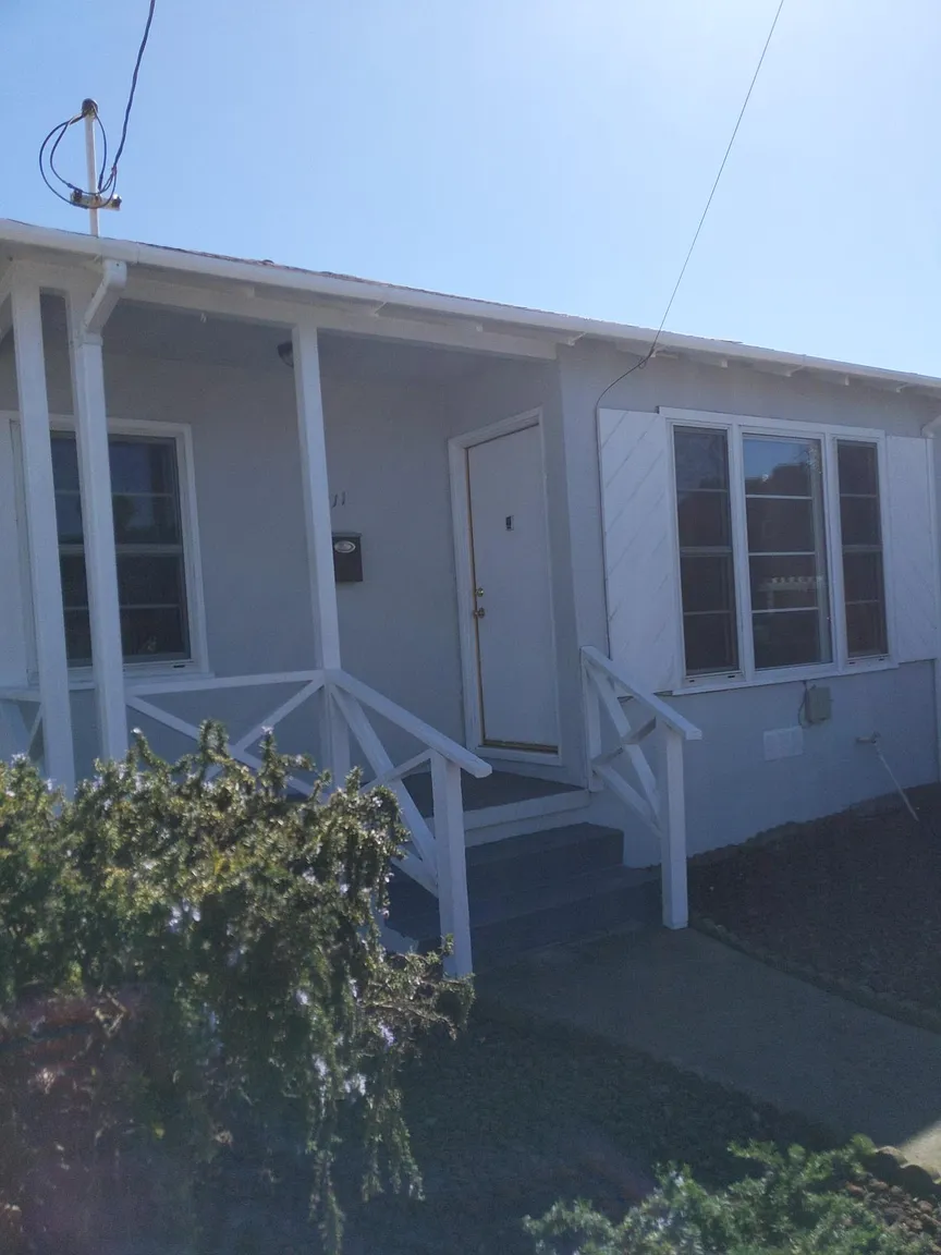 111 Georgia Ave photo 1