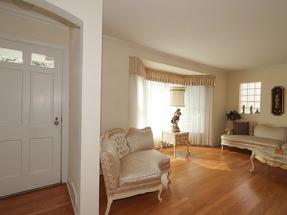 2nd image of 1837 N 75th Ct