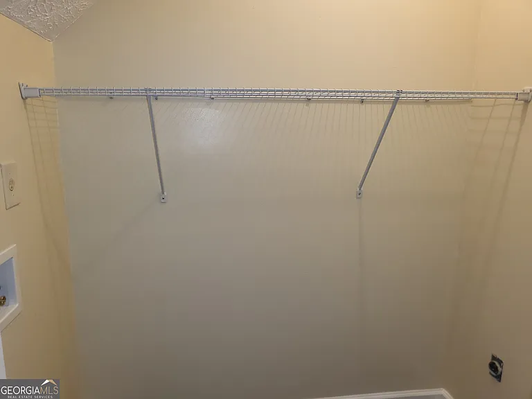 305 River Oak Dr — Photo 6