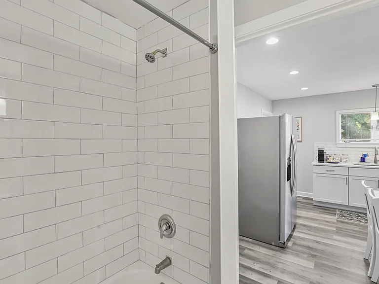 1304 Dean St — Photo 5