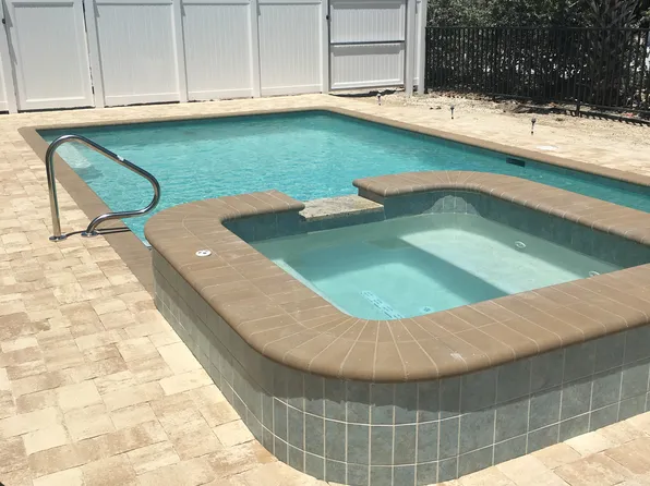 46 Fairview Blvd, Fort Myers Beach, FL 33931