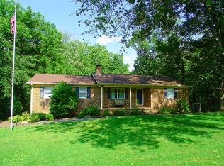 8611 Darmstadt Rd, Evansville, IN 47710