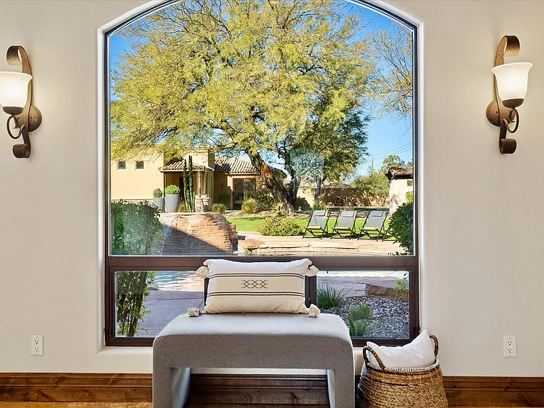 6346 E Mountain View Rd — Photo 48