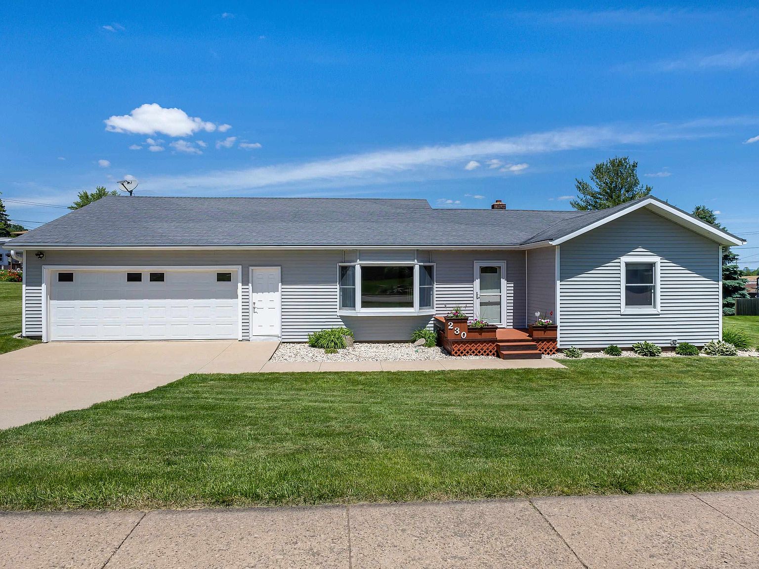 230 Domi Ave, Dickeyville, WI 53808 Zillow