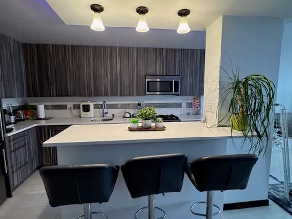 501 Surf Avenue image 3 of 12