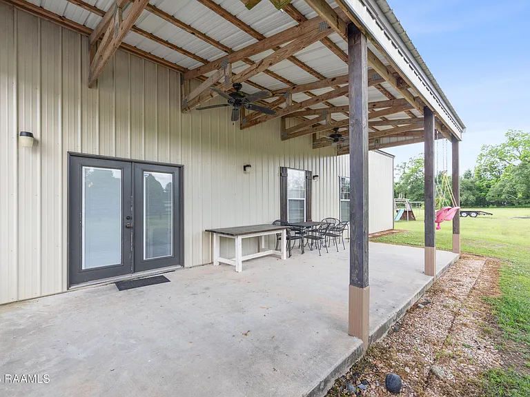 1120 E Butcher Switch Rd — Photo 26
