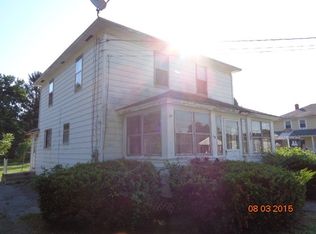 14 Canterbury Rd, Plainfield, CT 06374