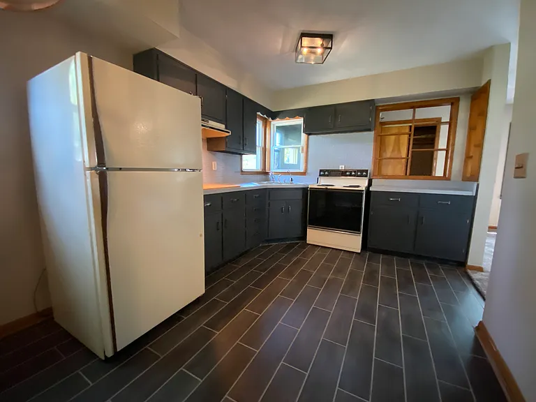 9 Lake Grove Clb — Photo 17