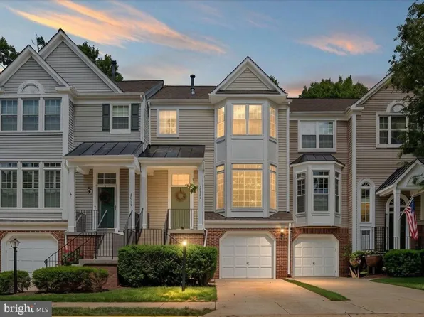 20547 Warburton Bay Sq #37, Sterling, VA 20165