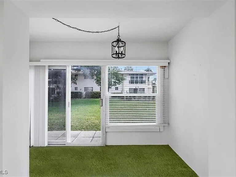 339 Joel Blvd #121 — Photo 24