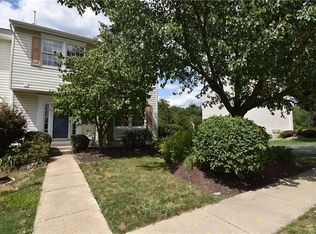 1212 Meadowbrook Dr, Canonsburg, PA