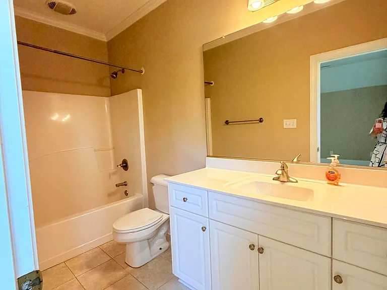1605 Jamestown Ave — Photo 24