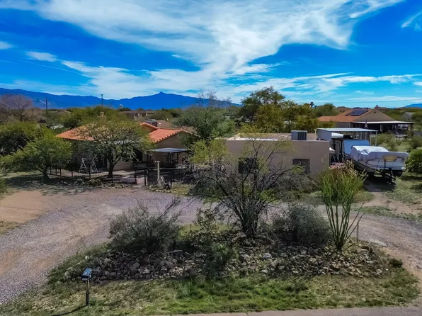 7963 S Farmhills Pl, Tucson, AZ 85756