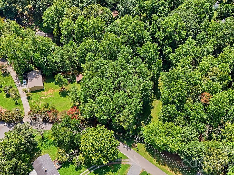 1st image of 130 McIntyre Rd