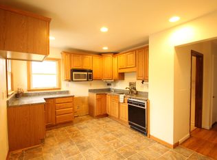 3577 S 2nd St, Milwaukee, WI 53207