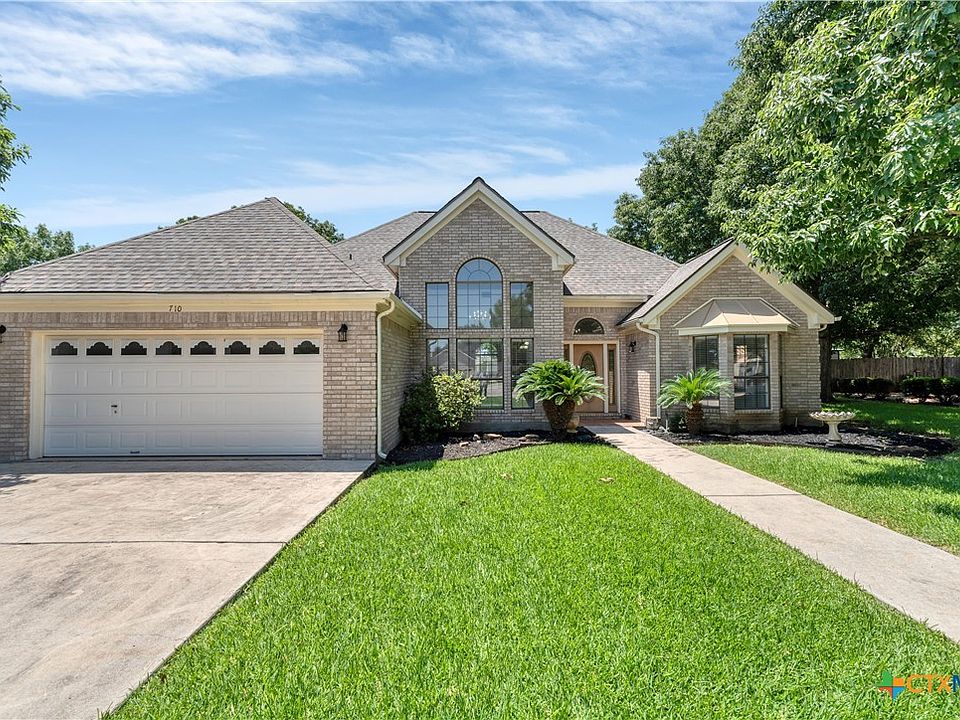 1st image of 710 River Oak Dr